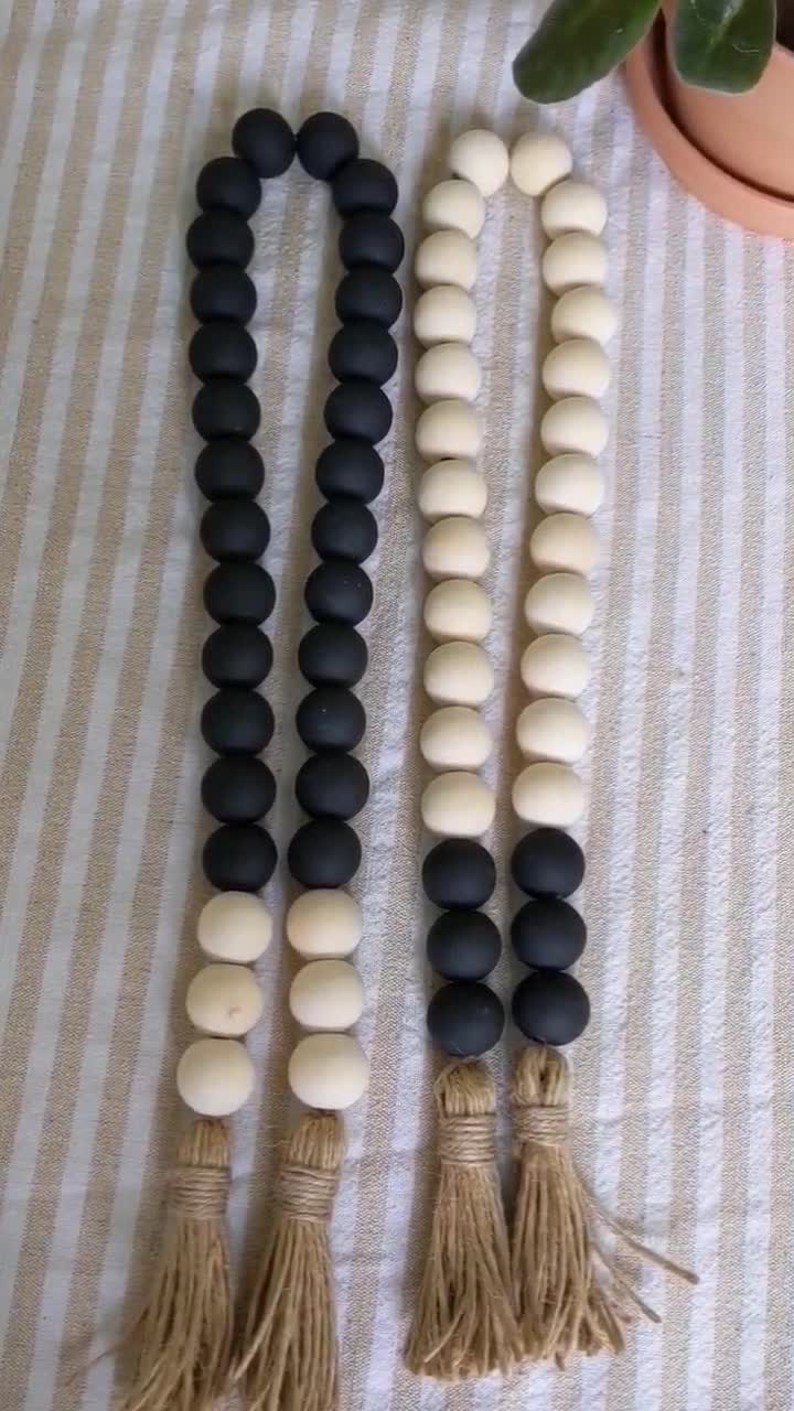 Queen Bee Garland, Farmhouse Garland, Wooden Beads Garland, Bee