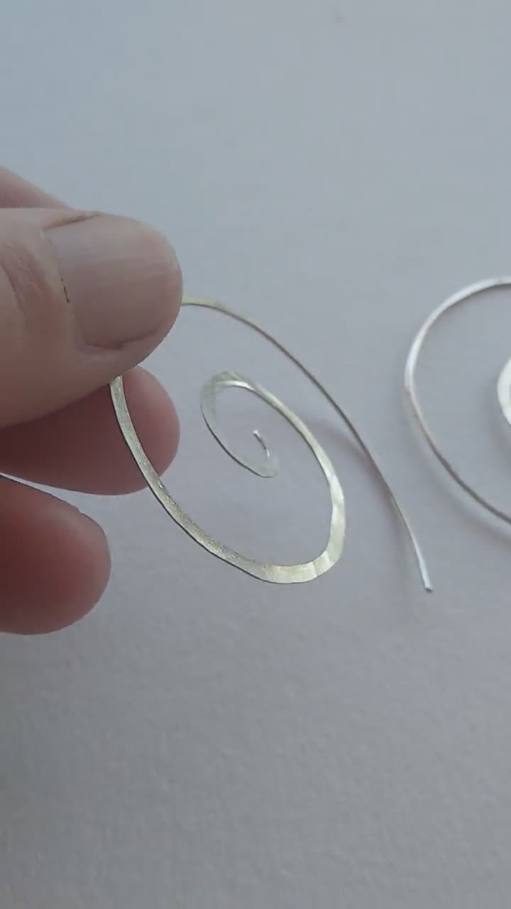 Spiral Hammered Wire Earrings - Happy Hour Projects