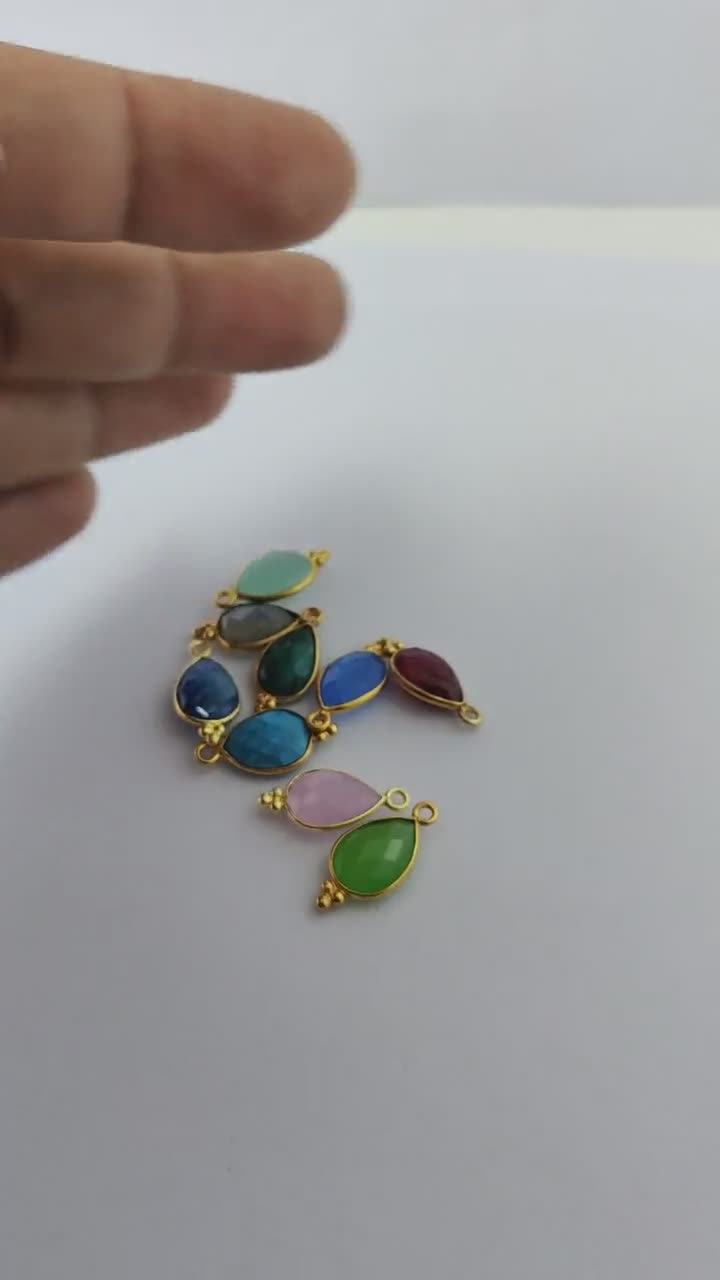 アクセサリー Pear Shaped Stone Ear Charms Pear Shaped Stone Ear Charms