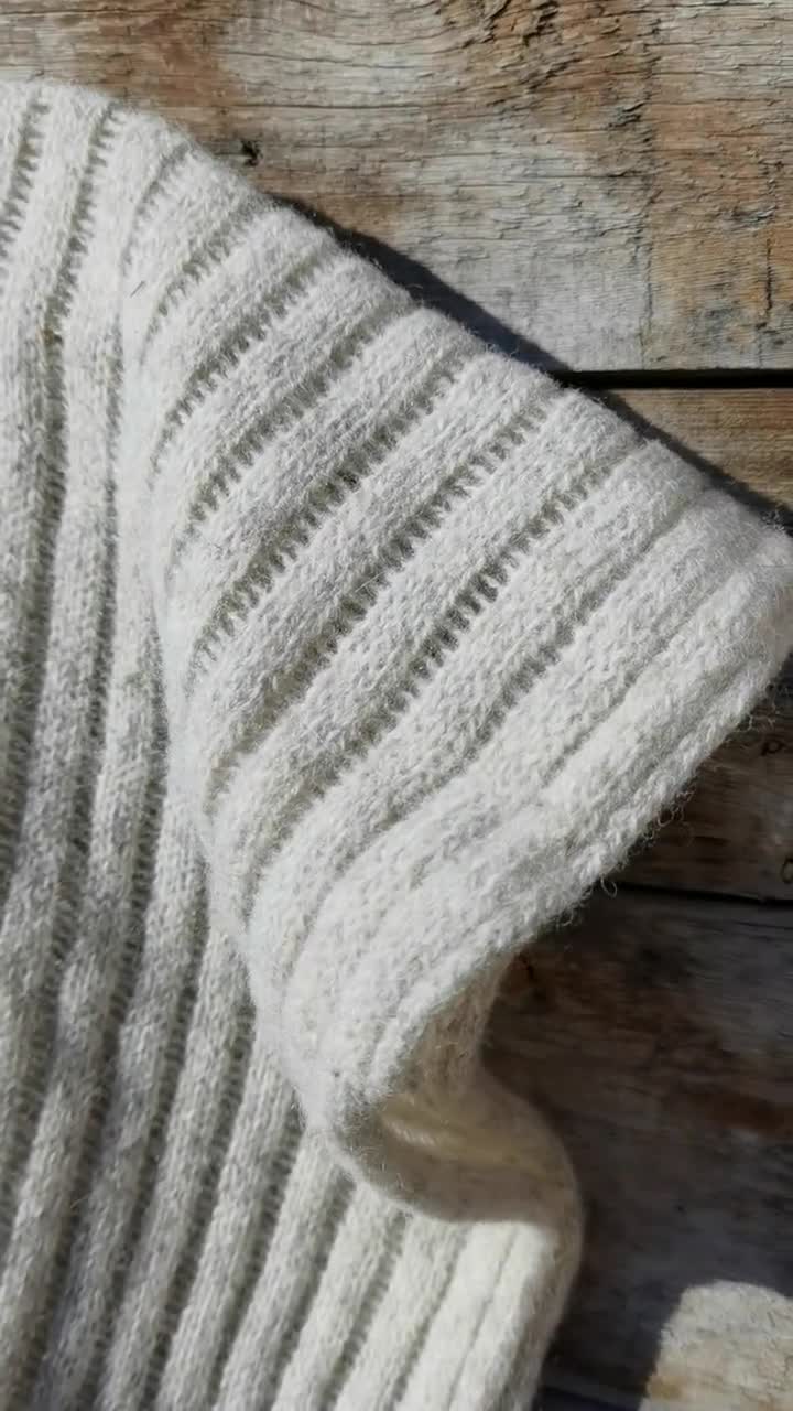 Chaleco de punto con doble botonadura de pura lana merina, GutteridgeEU