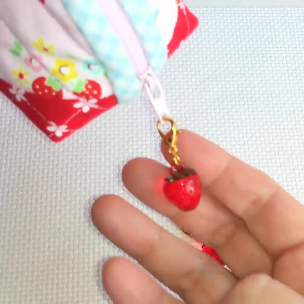 Zipper Pull Charm Strawberry - 721093004262