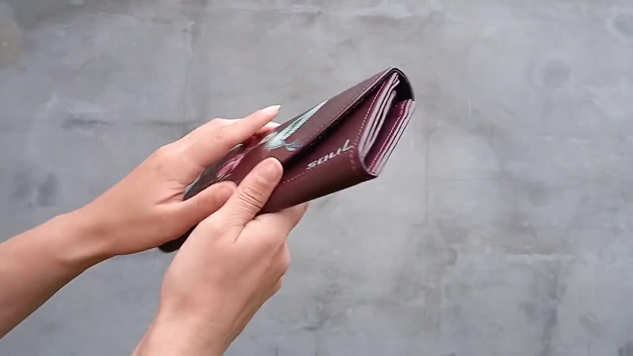 【FREQUENT FLYER】(U)Wallet 黒花柄赤 FREQUENT FLYER】(U)Wallet 黒花柄赤
