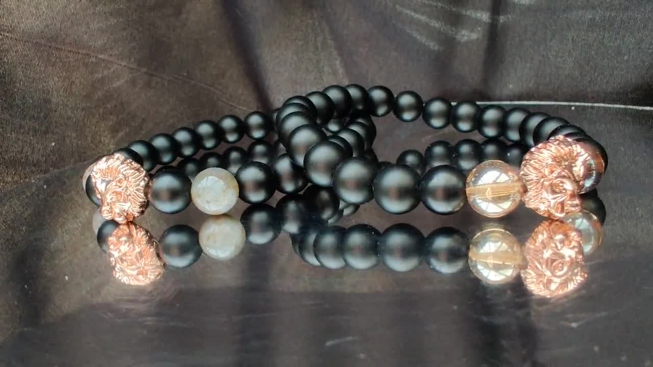 Bracciale Uomo Con Perle E Testa Di Leone Nero: Braccialetto Diffusore In Pietra, Moda Etnica, Regalo Originale Per Uomo