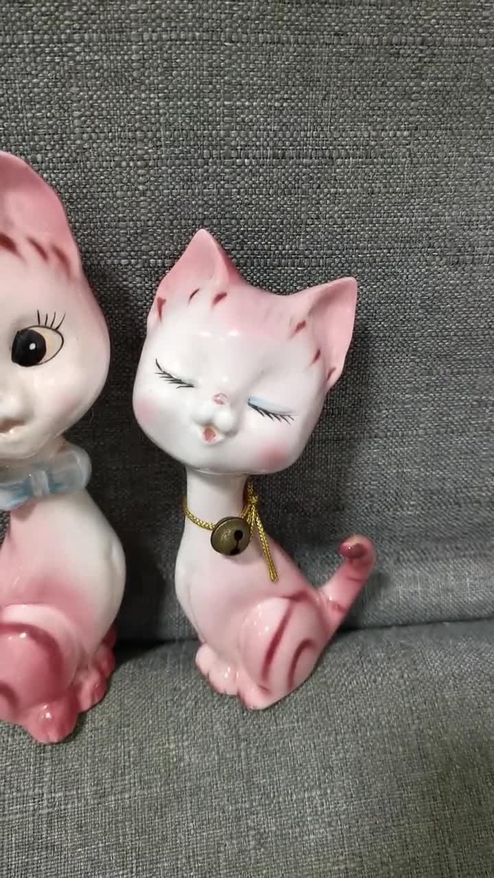 Figurine e soprammobili vintage giapponesi in ceramica kitsch con grandi  occhi rosa gattino gatto giappone -  Italia