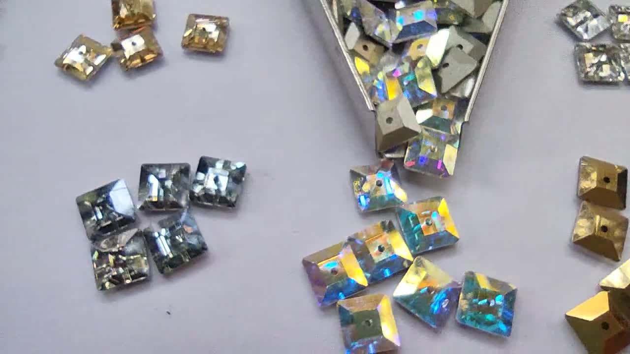 8mm Swarovski 3400 Square Lochrosen – Vintage Crystal Sew-on - Etsy