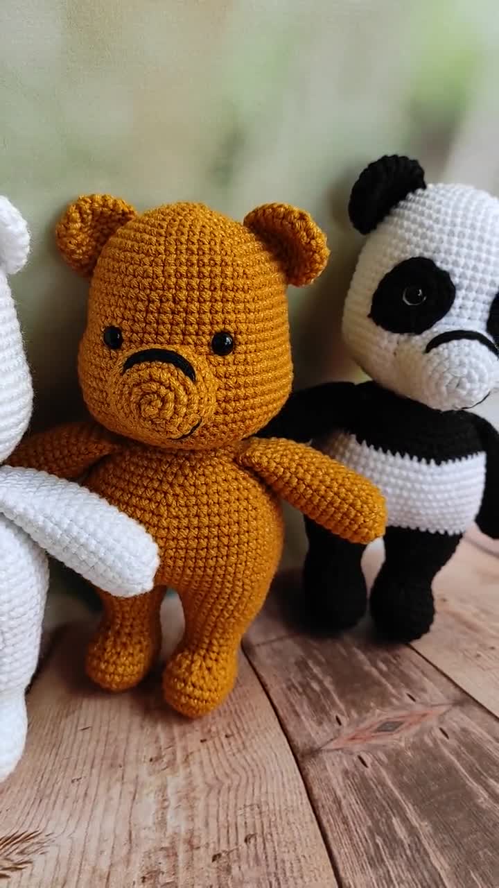 Crochet Pattern of Amiballs Three Friend Bears Amigurumi/Plushie (PDF)