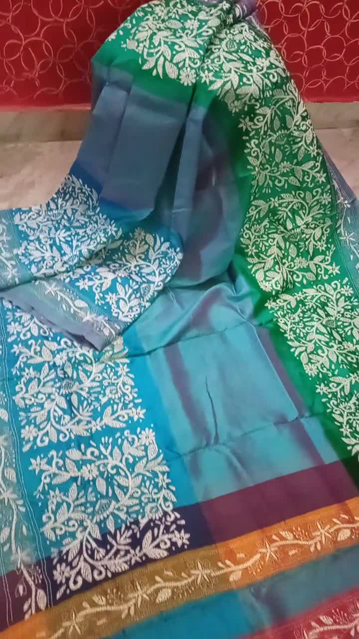 Phool kalamkari 3D patola prints all over the saree with rich pallu an