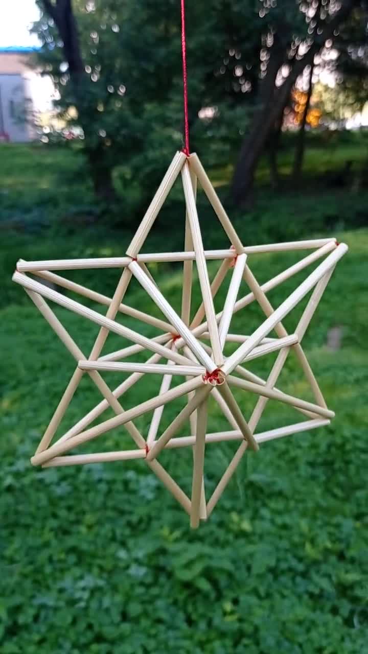 Easy straw star. #christmas #easydiy #createdbyandi #decoration #tuto