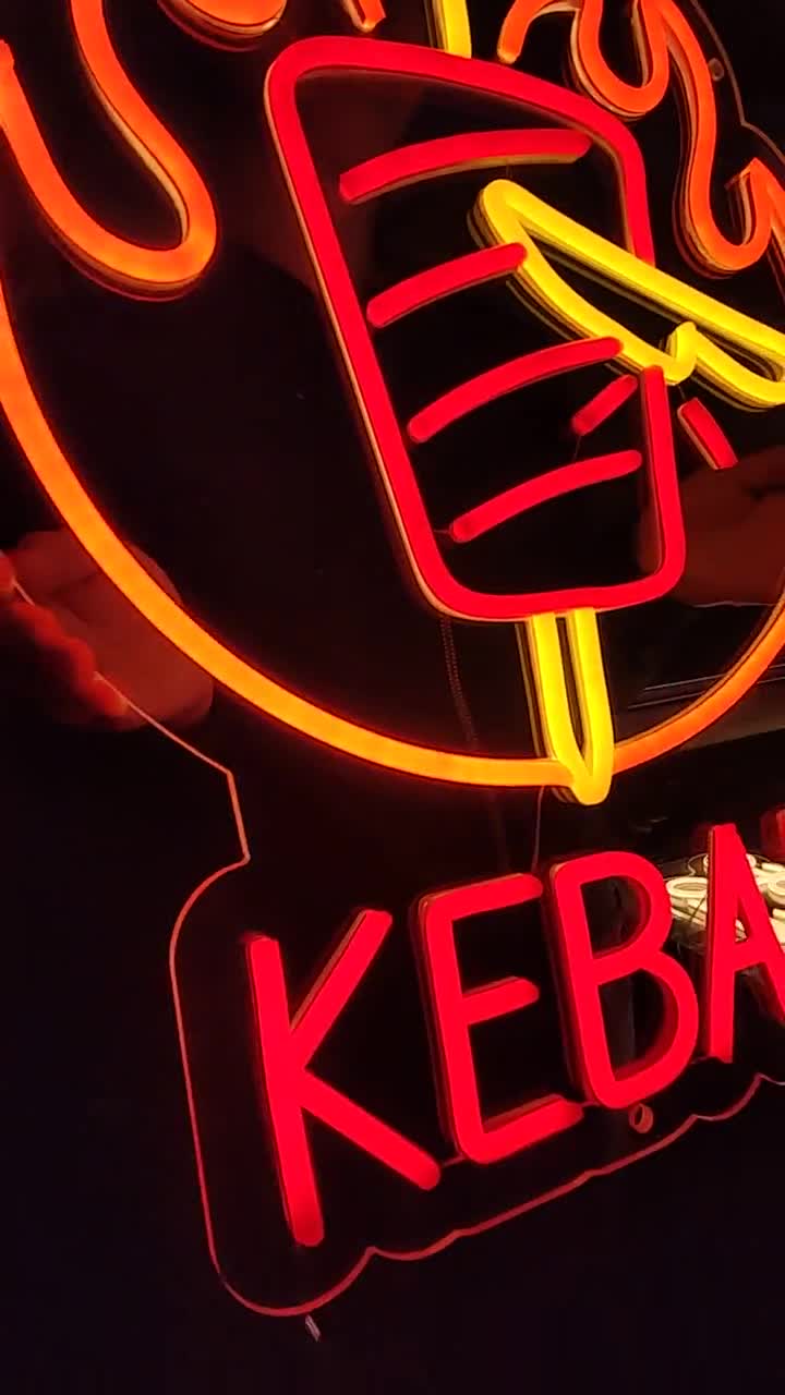 Enseigne Kebab lumineuse - Accueil