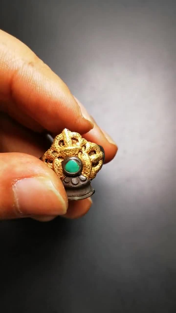 Gandhanra ユニークな手作りリング、チベット仏教の金剛鈴リング、純金