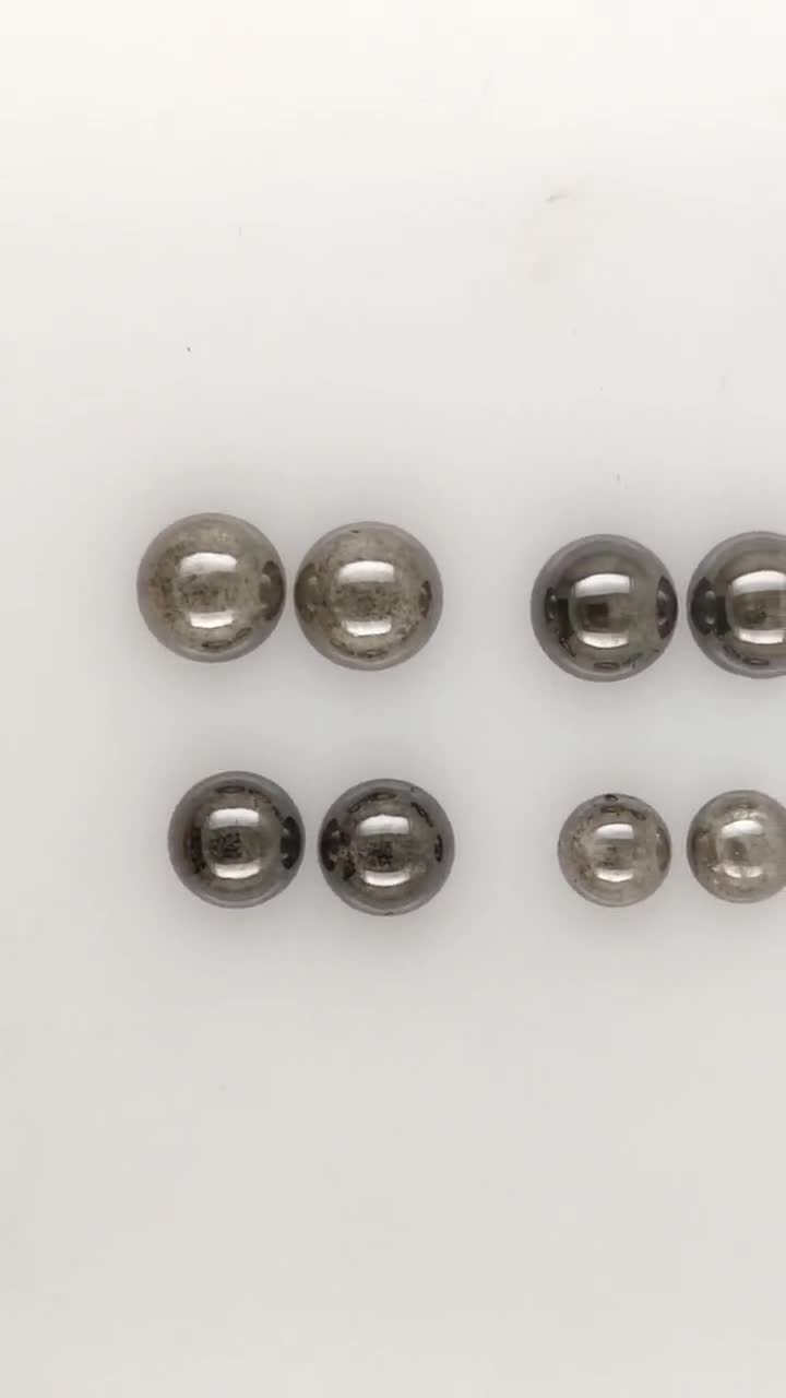 3.03カラット、7.0 x 3.4mm、天然ルースカボションダイヤモンド