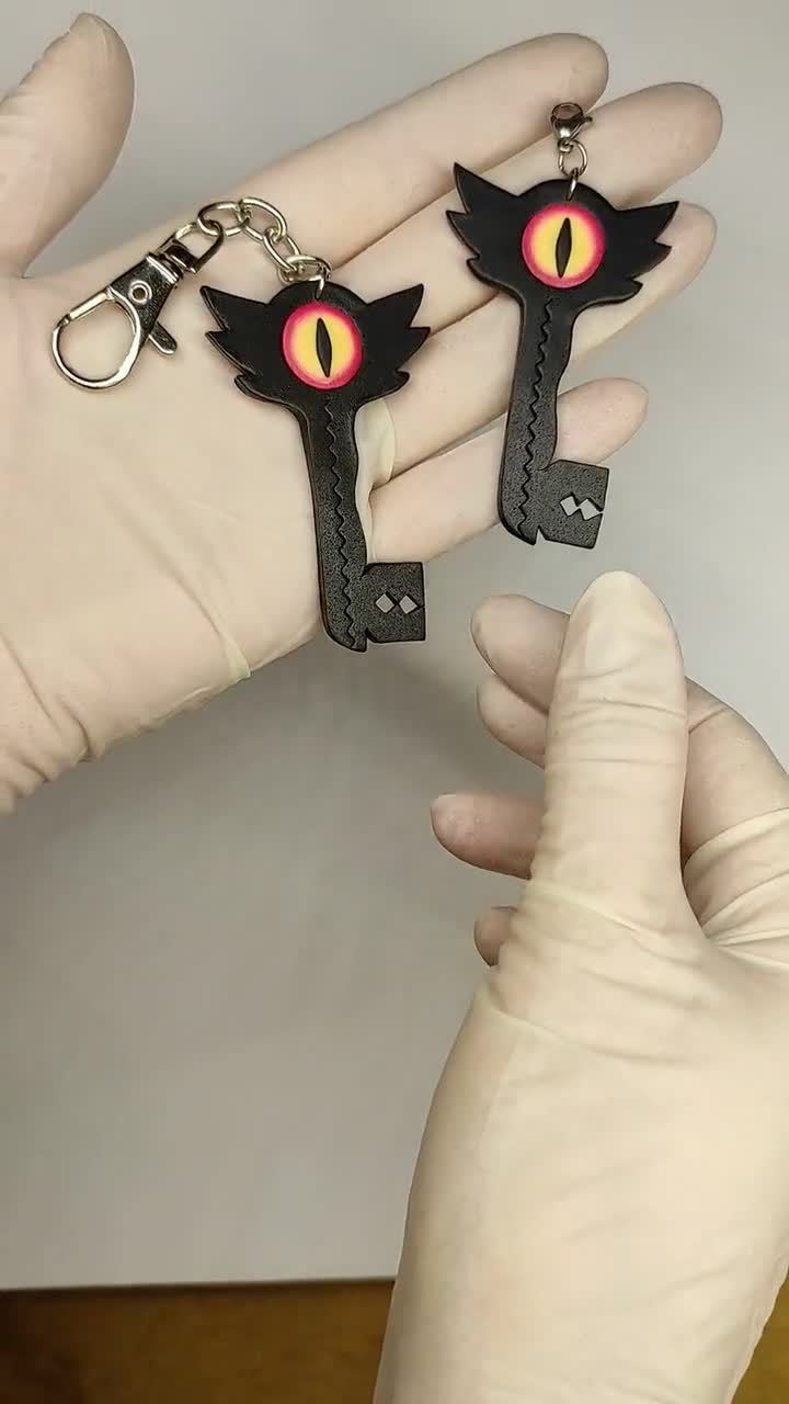 ハズビンホテルのキーチャーム：コスプレジュエリー、オタク向けギフト