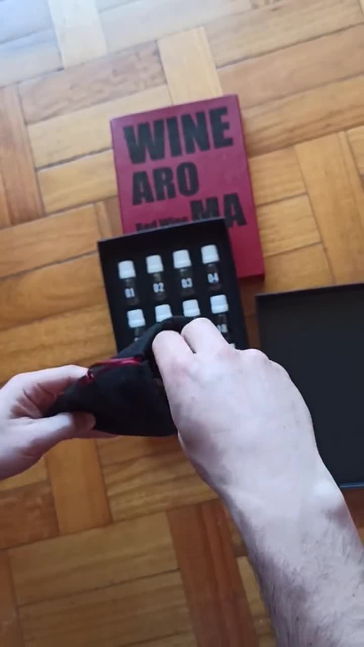 Wine Aroma Kit - Red Wine video poster