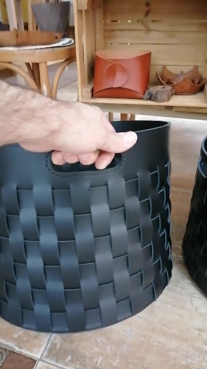 Pinetti Almeria Medium Woven Leather Basket - SHOWROOM