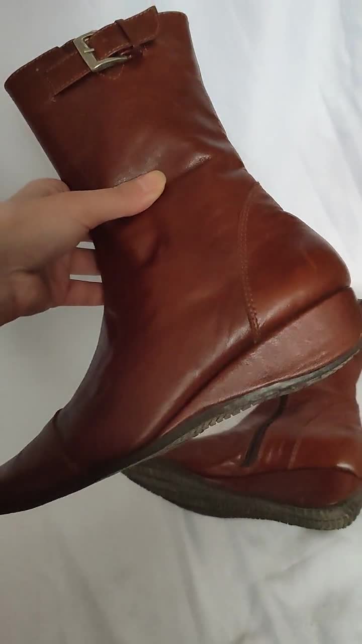 関税・送料込み【TOD'S】レザー＆キャンバス サンダル TOD'S Brown Leather Pointed Toe Ankle Boots Short Wedge Heel