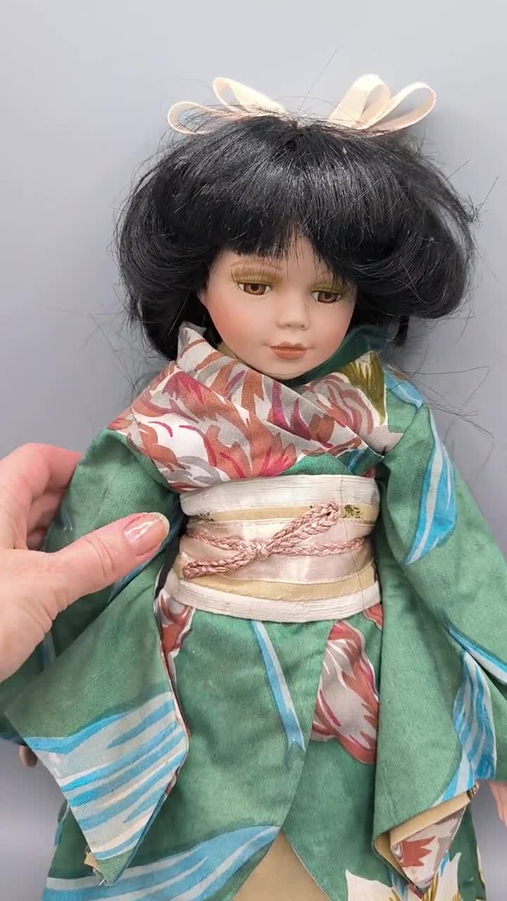 その他 porcelain doll Vintage Porcelain Doll 1970s in Japanese Outfit, Rare Collectible