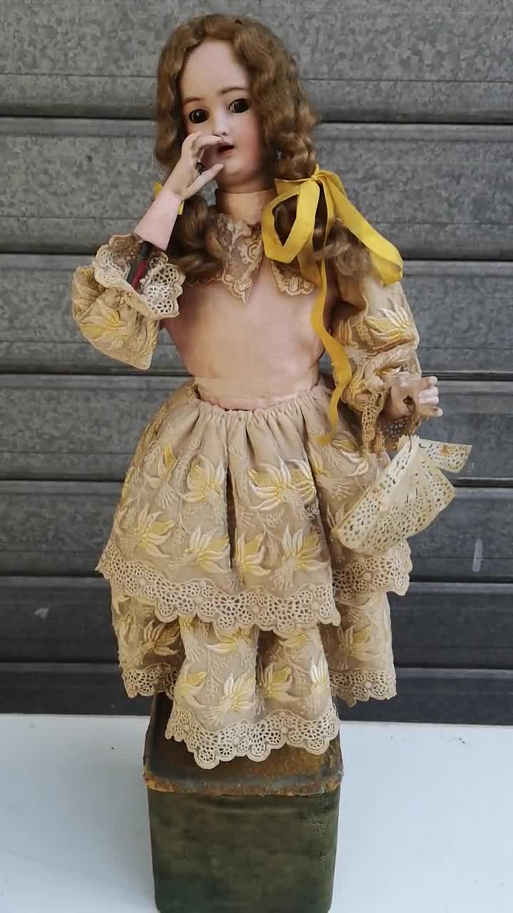 LAMBERT BOURGEOIS Antique Doll Musical Box Mechanical Automaton
