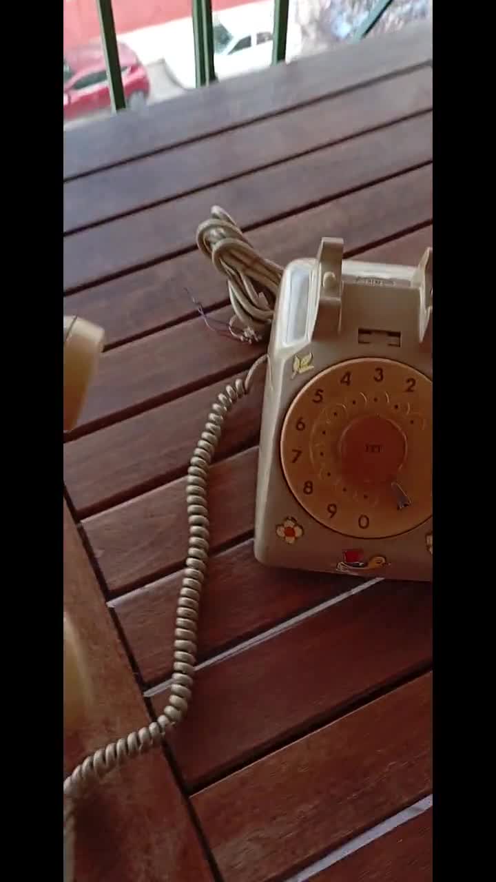 Opis Technology 60s Cable Telefono Vintage Fisso a Disco – Telefono Fisso Casa Retrò Anni 60 con Vera Suoneria Metallica e Disco Combinatore Meccanico – Beige
