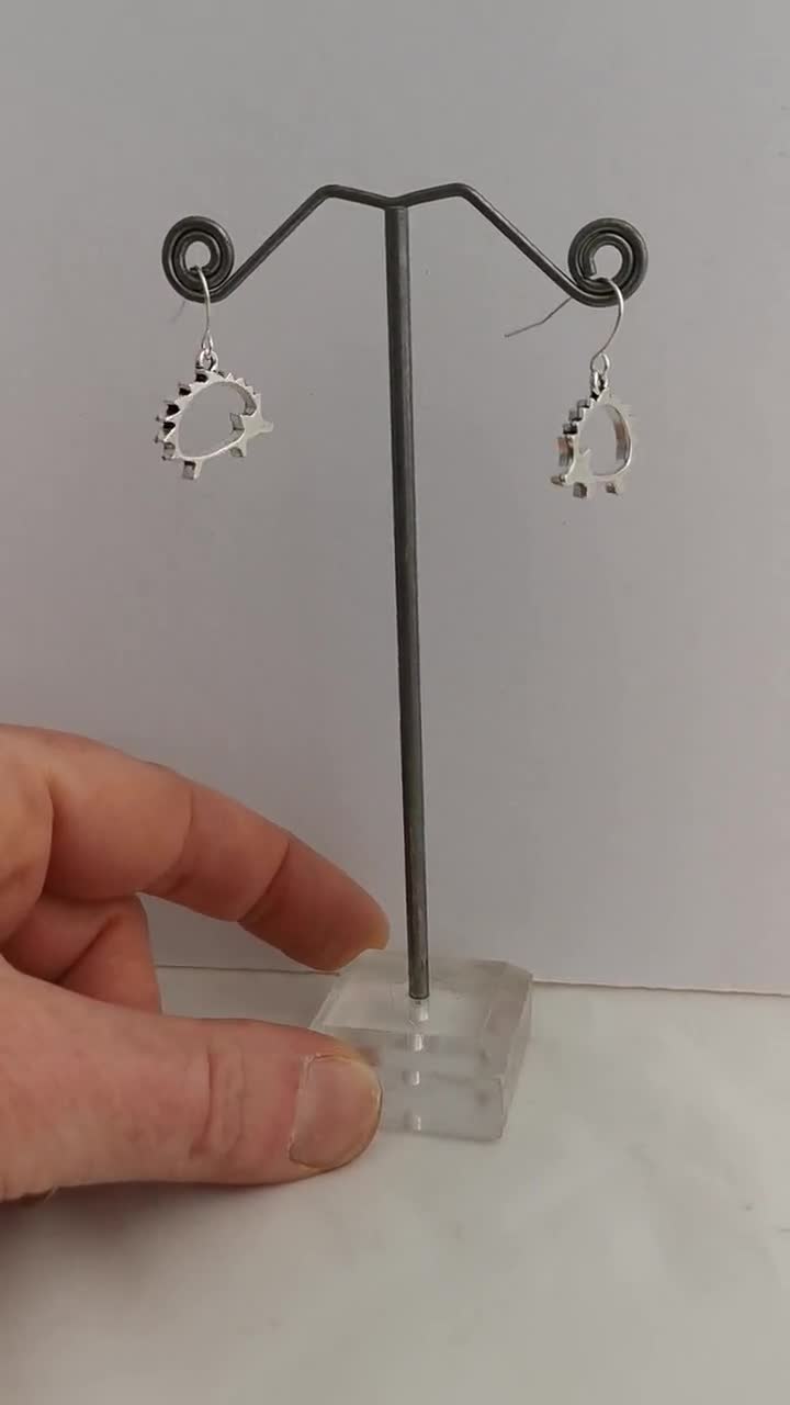 Boucles d'oreilles hérisson en or 18 carats sur argent sterling. - France
