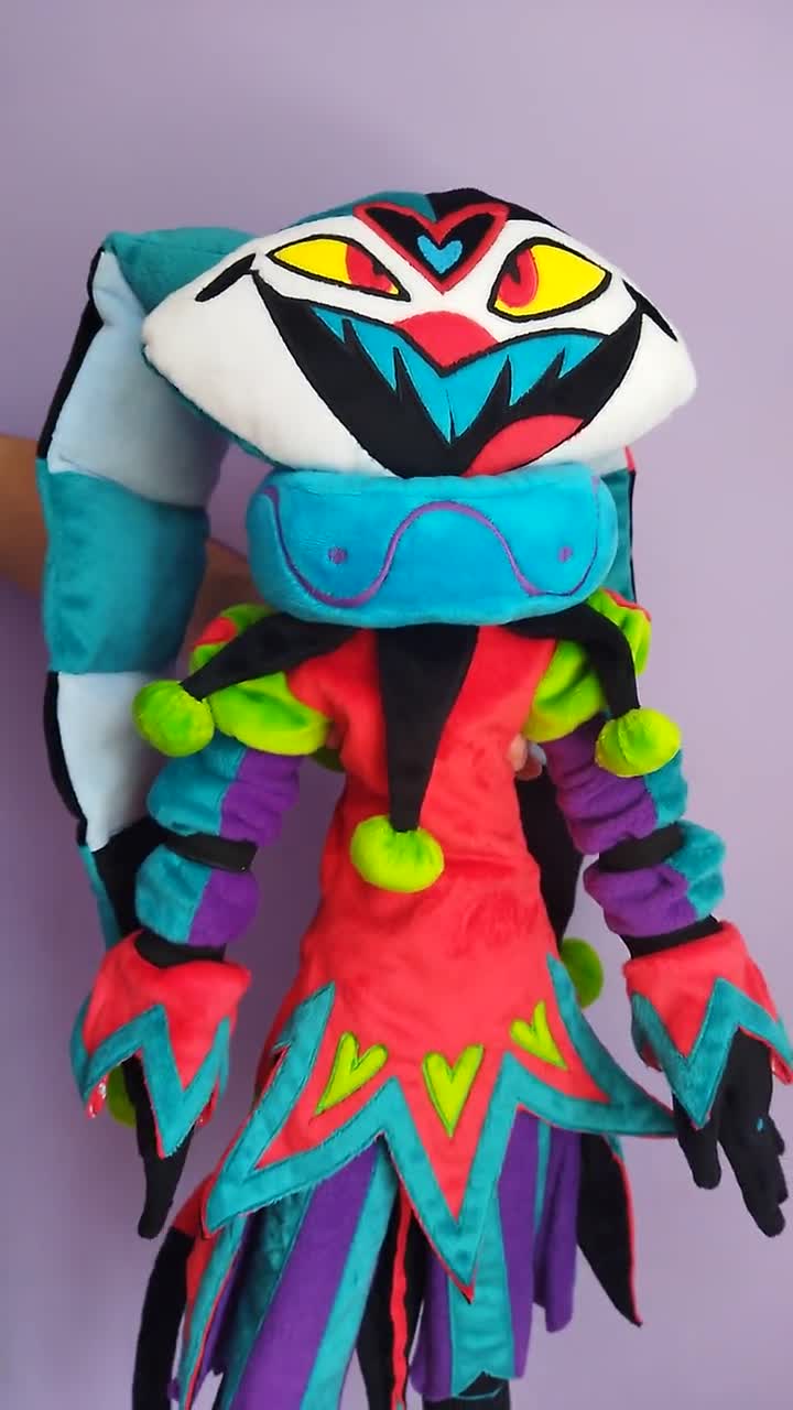 フィザロリ。ヘルヴァボス。ハズビンホテル。大きなぬいぐるみ。サイズ