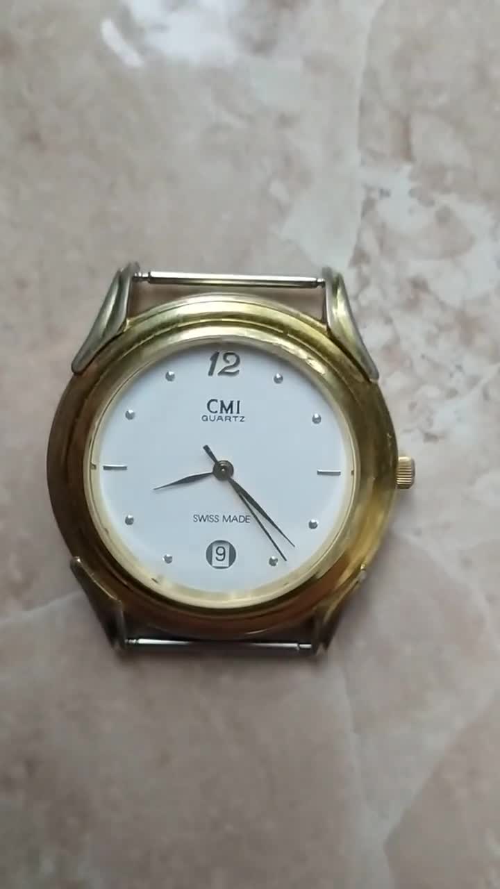 Vintage Swiss GOLD GENEVE quartz Auto date Preowned Superb