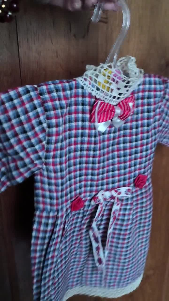 Robe Ancienne En Coton Fin Brodé Pour Grande Poupée Ou Bébé - Occasion