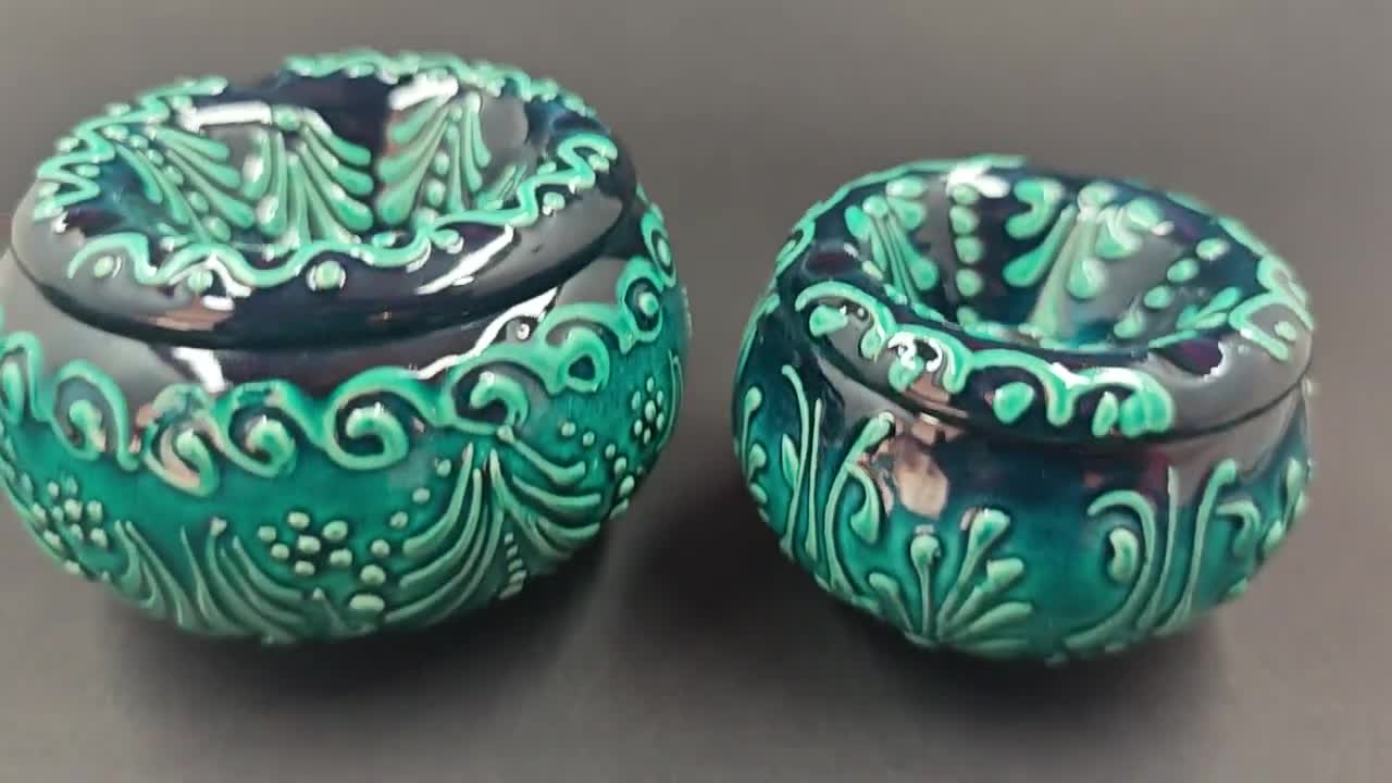蓋付き手作りセラミック灰皿｜トルコのヴィンテージ陶器デザイン