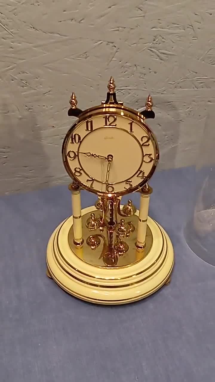 回転振り子とガラスドームを備えたKundo記念時計 - ドイツ製 - Etsy 日本