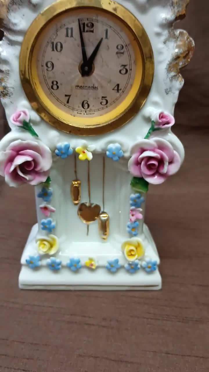 【てぃんくる】てぃんかーべる 20th anniversary clock er Vintage Porcelain Mercedes German Mechanical Wind up Mantel Clock