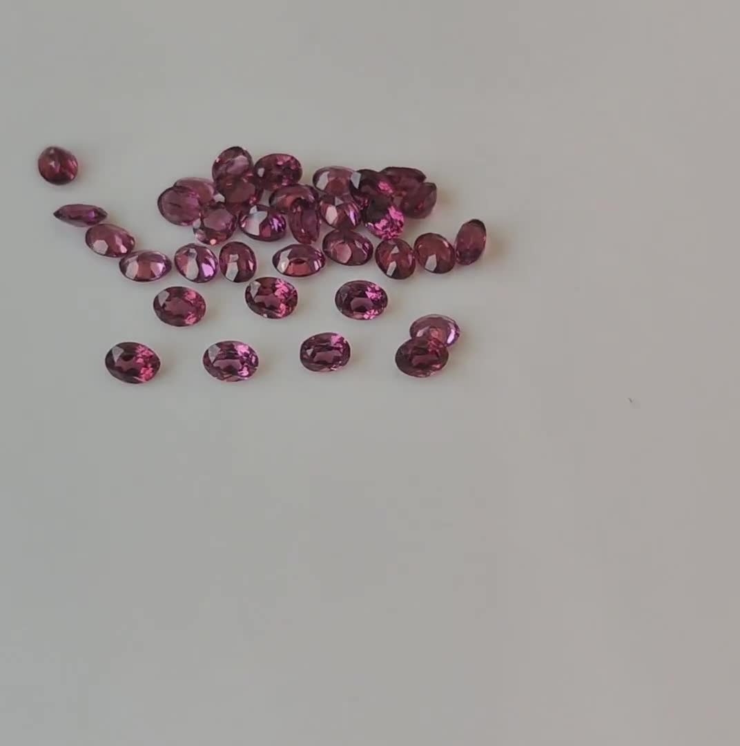 5 x 7 mm ピンクトルマリンオーバル、天然トルマリン 5 x 7 mm