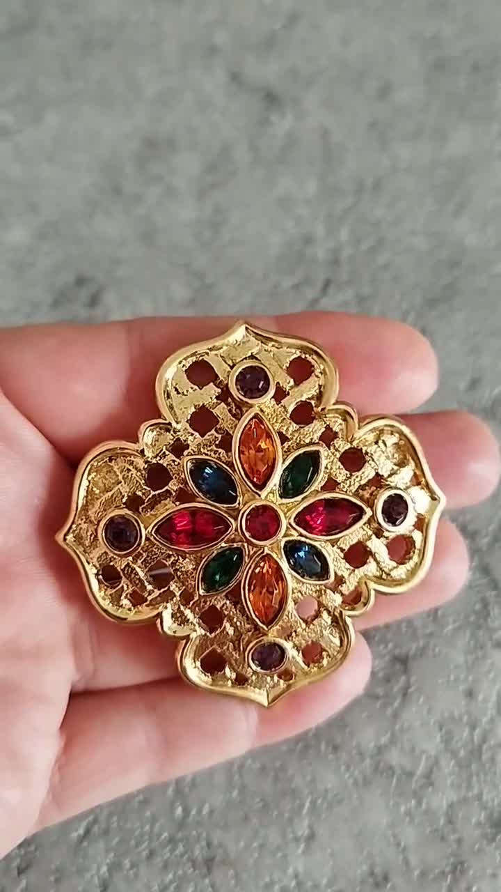 レリッツ - ヴィンテージクロスブローチ - Etsy 日本