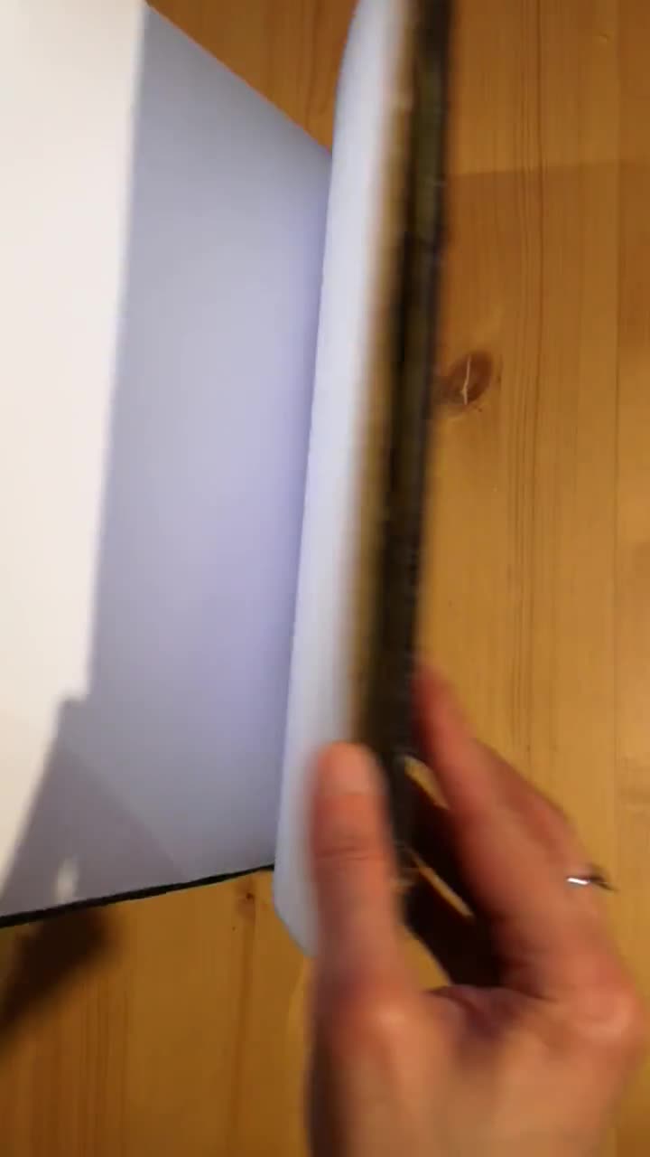 El Libro Negro, libro inspirado en Skyrim hecho a mano video poster