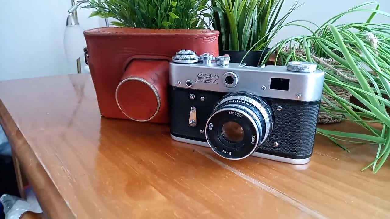 改修されたFED-3 35mmレンジファインダーカメラ、ソ連ソビエトフィルム