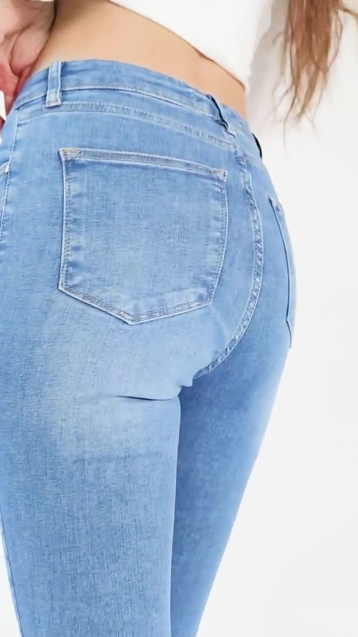 Women's Plus Size High Waist Full Lycra Flexible Snow Wash Mom Denim Jeans