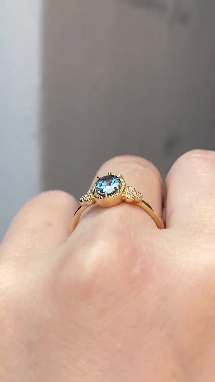 Oval Montana sapphire diamond cluster ring, oval teal blue sapphire  engagement ring, 14k yellow gold, unique Blue Montana sapphire ring