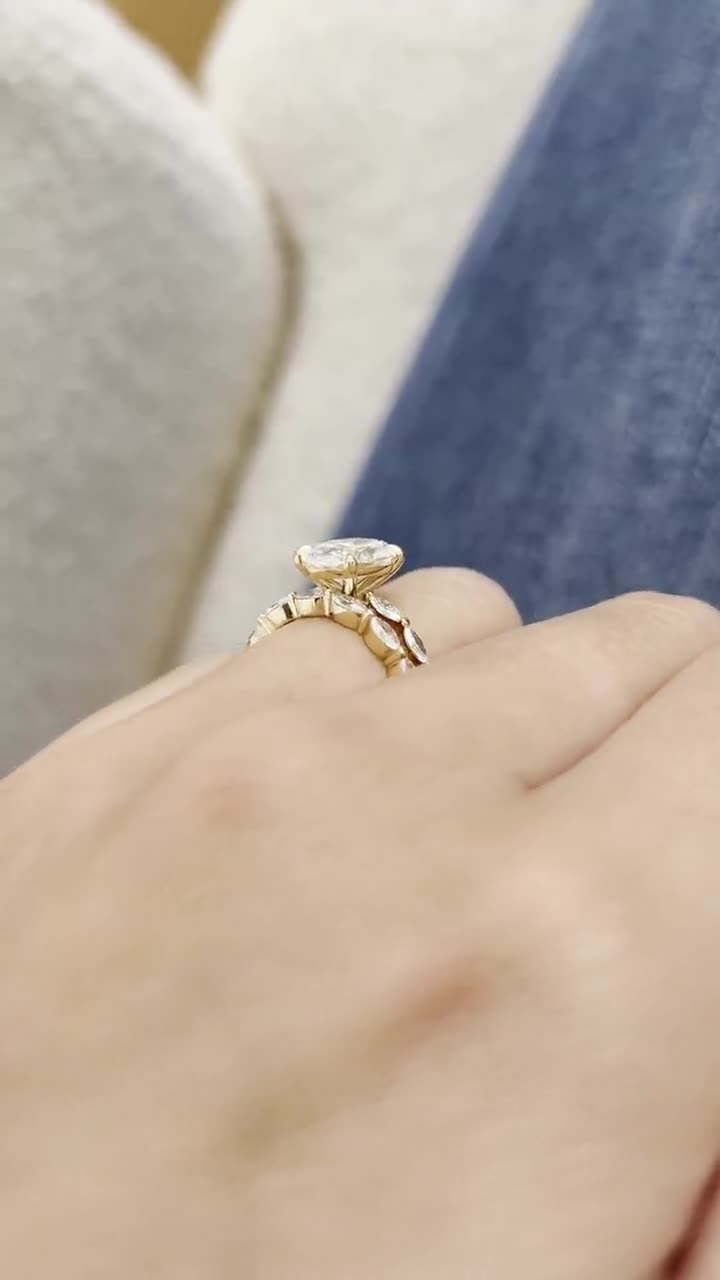 2 Carat Oval Lab Grown Diamond Thin Bridal Set / Marquise