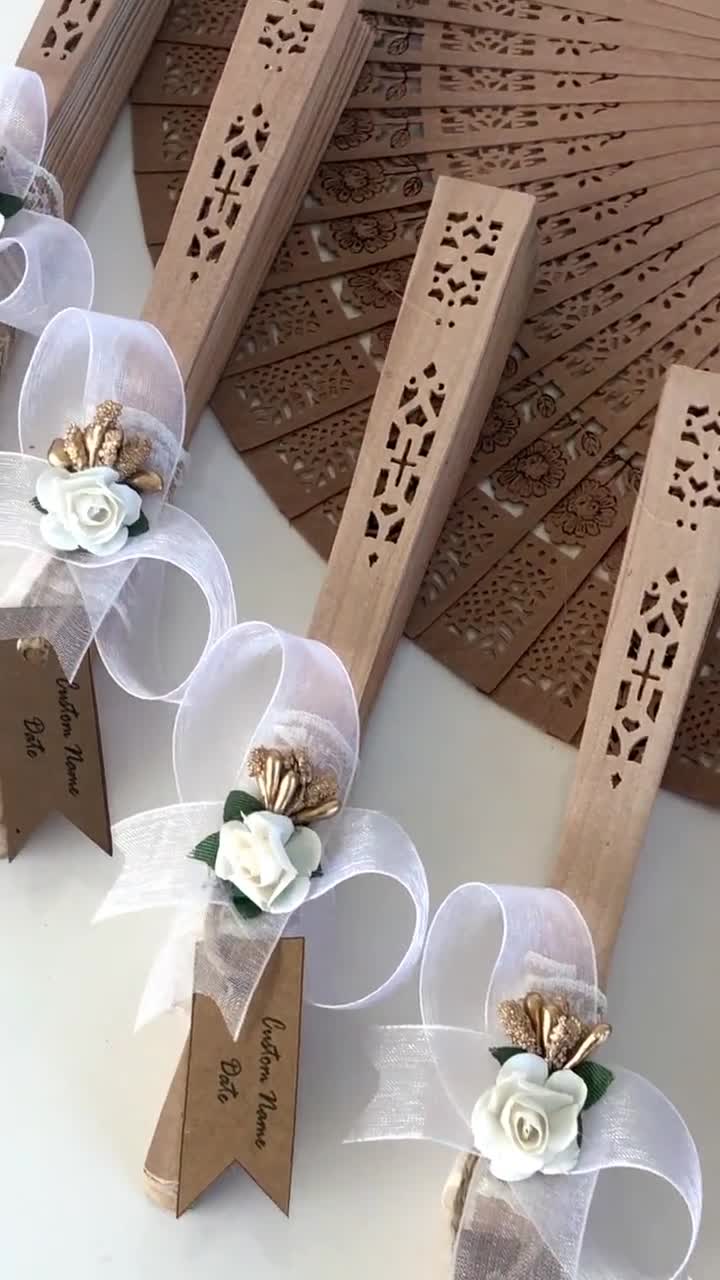 Abanico de madera de sándalo personalizado a granel para recuerdos de boda,  abanicos de madera grabados para novia, despedida de soltero, ventilador