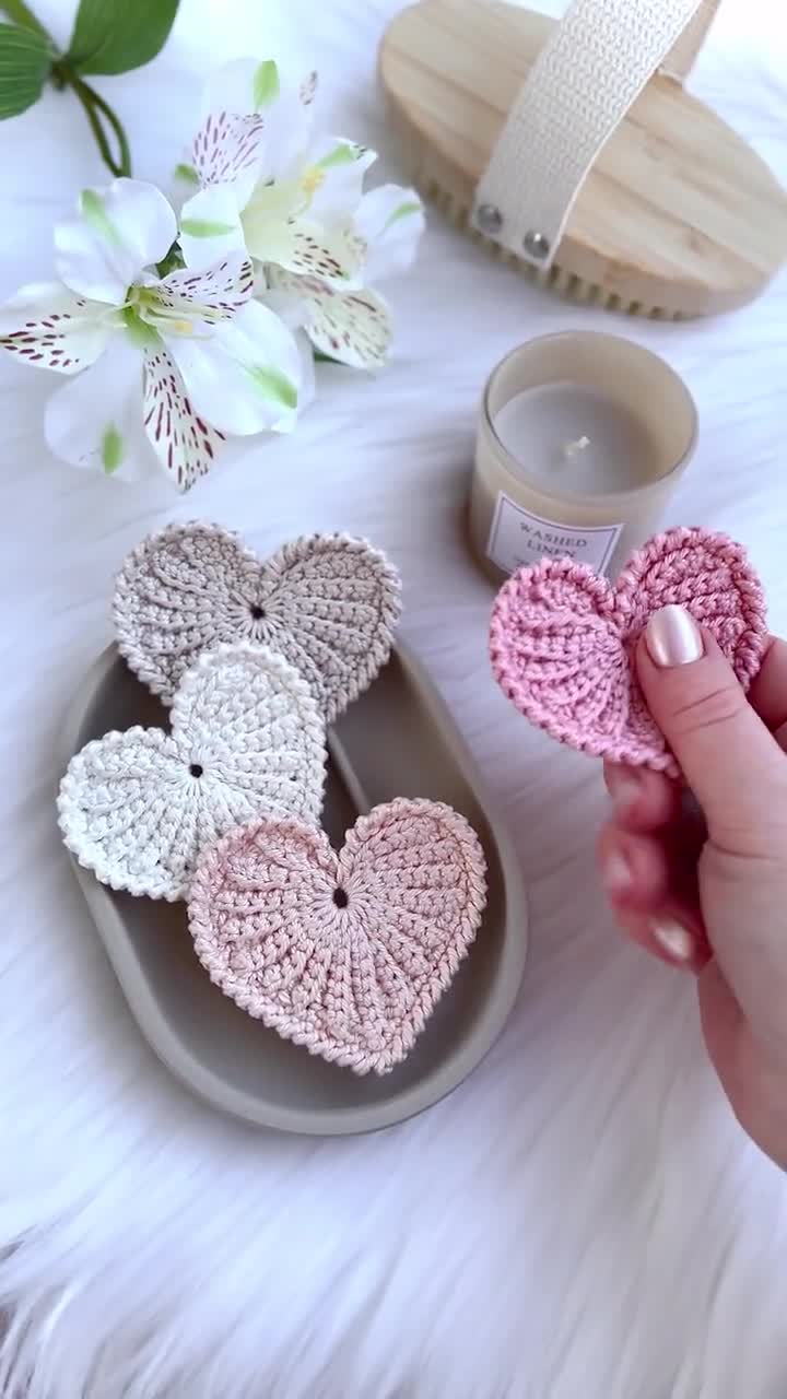 CROCHET PATTERN: Crochet Heart 