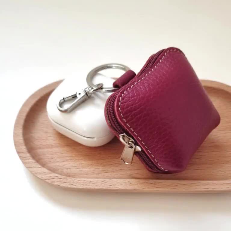 [JILLSTUART]★BAG CHARM DECORATION AND AIRPOD STORAGE POUCH AirPod Case Leather Bag Charm Personalized Leather Purse