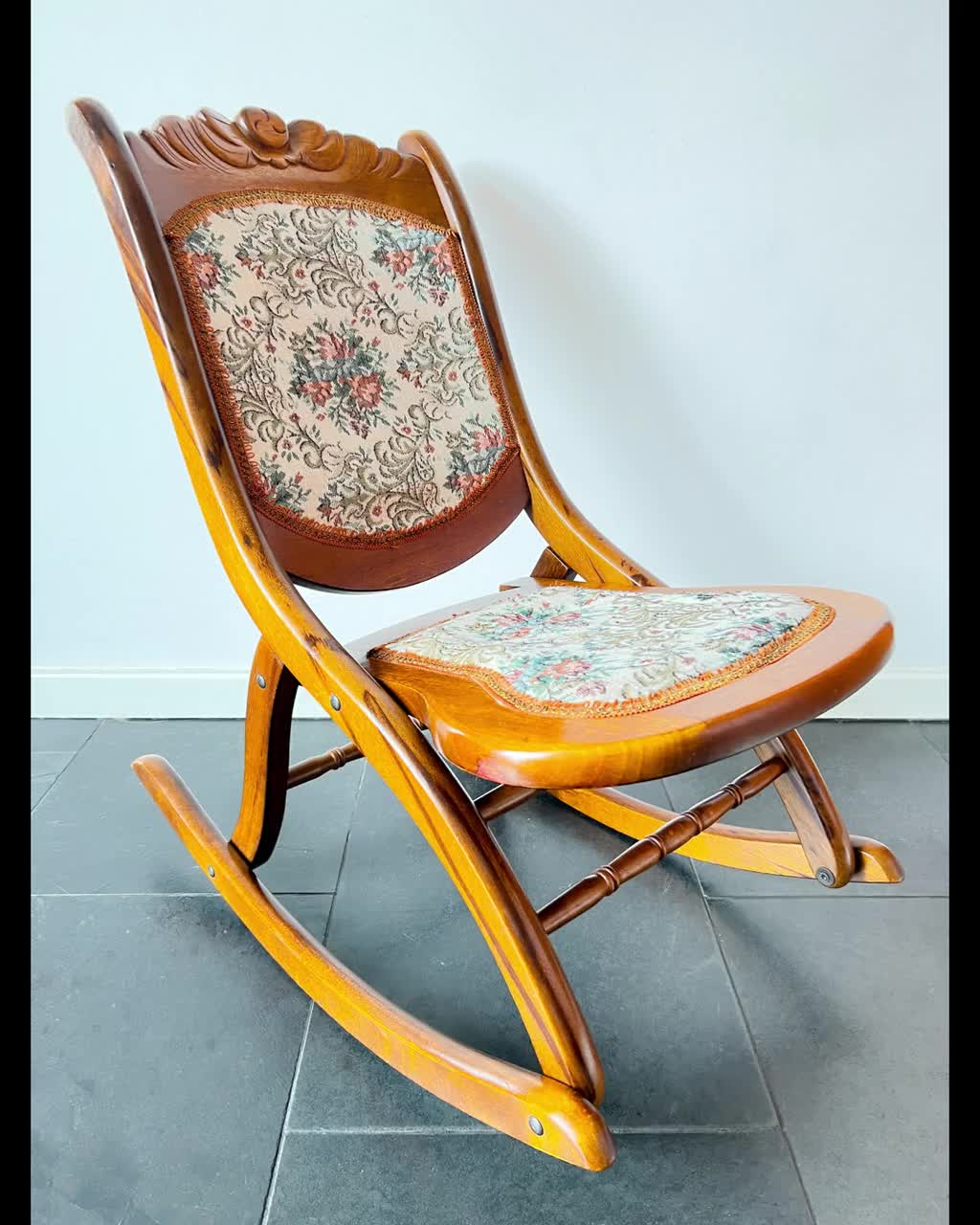 Vintage folding shops rocking chair