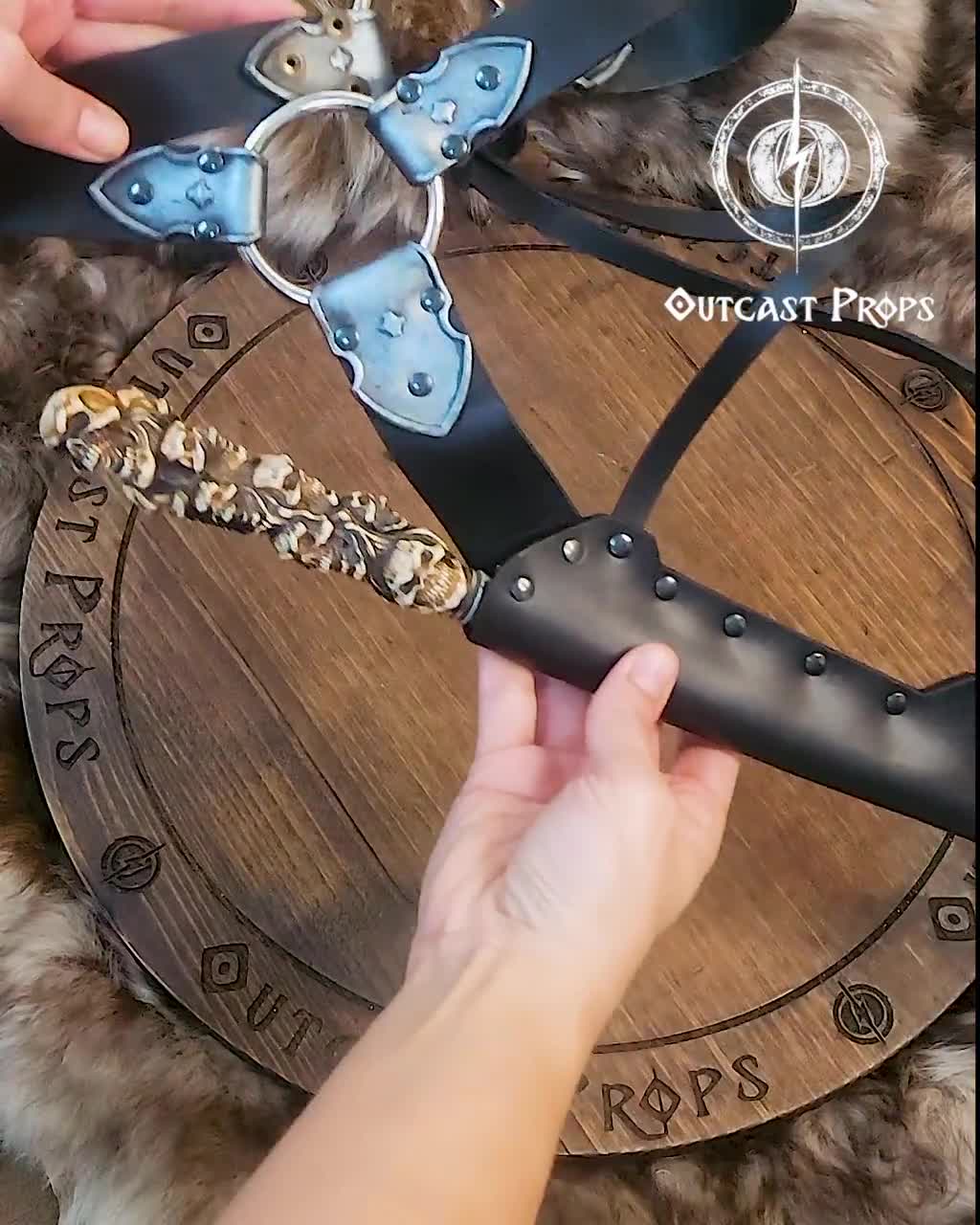 LARPコスプレや魔法の冒険のための魔法の革製ワンドホルスター