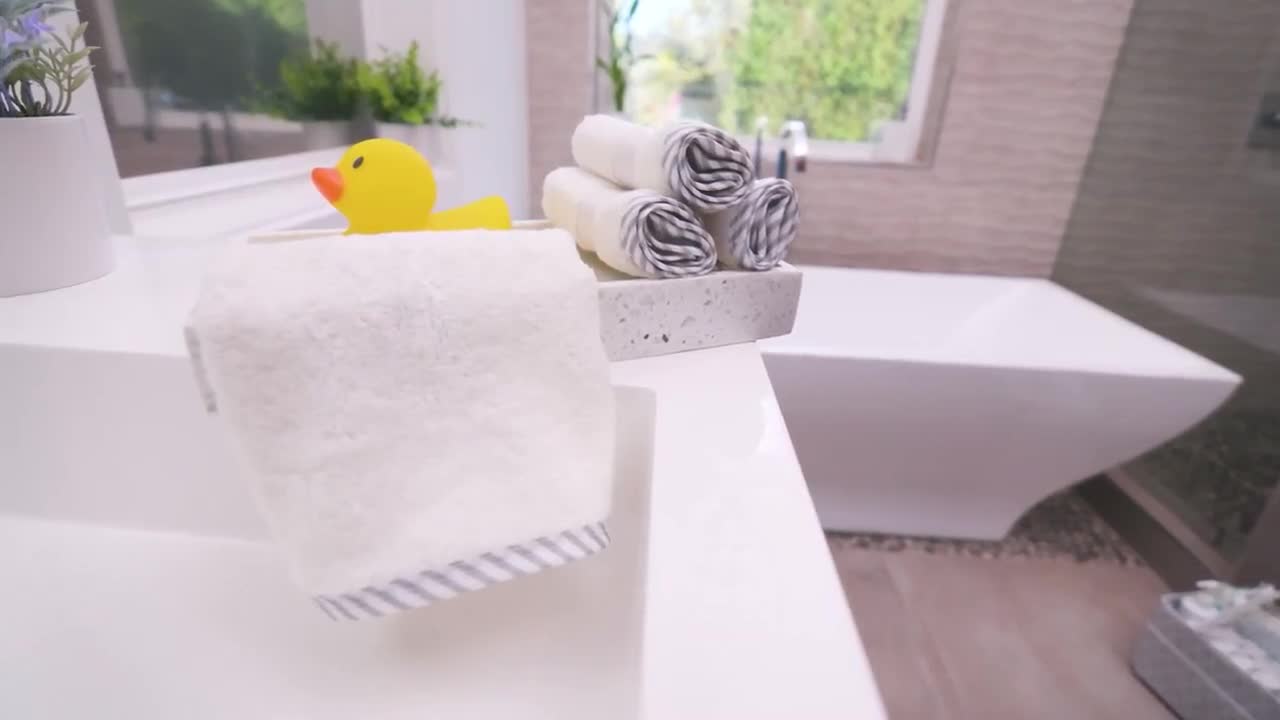 https://v.etsystatic.com/video/upload/q_auto/Washcloths_en6f8d.jpg