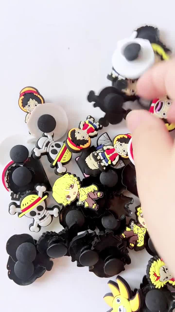  Fuvtory 17pcs One Piece Anime Shoe Charms with Different Shape  Fun Charm for Women/Men Fit Sandal : Clothing, Shoes & Jewelry