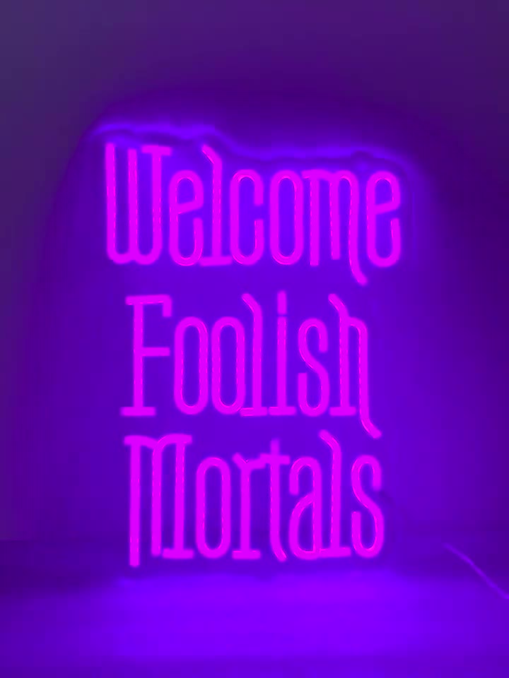 Welcome LED Neon Sign – Luces Aurora