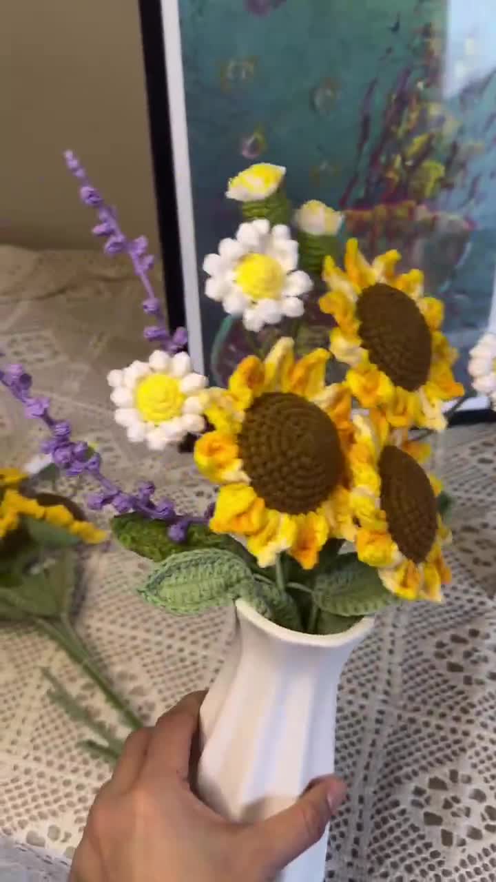 手作りかぎ針編みの花瓶、編み物のひまわりデイジーブーケポット、誕生