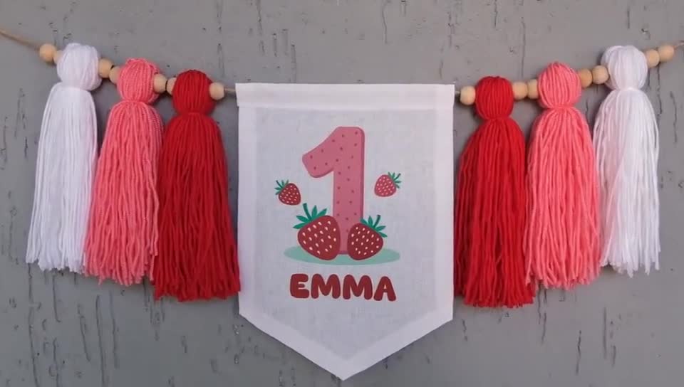 Striscione per seggiolone con fragole, striscione per il primo compleanno con bacche, striscione per il compleanno con fragole, striscione per seggiolone con quadretti rosa, - Italia