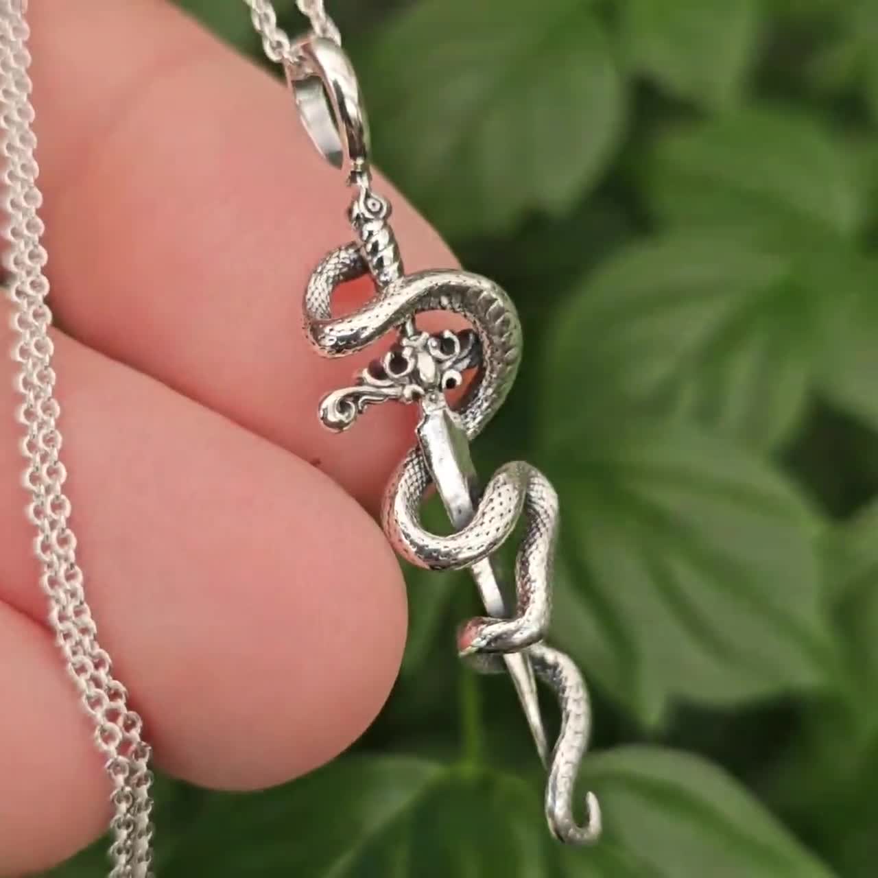蛇の剣ペンダントネックレス 蛇の剣ペンダントネックレス 925シルバー ブロードソード