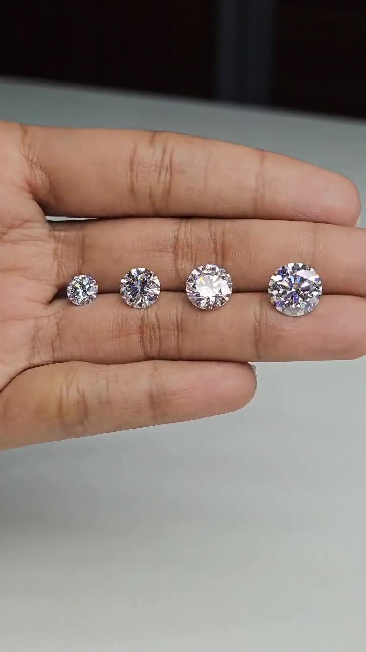 1.50 CTW ラウンド ラボ グロウン ダイヤモンド ハロー ソリティア