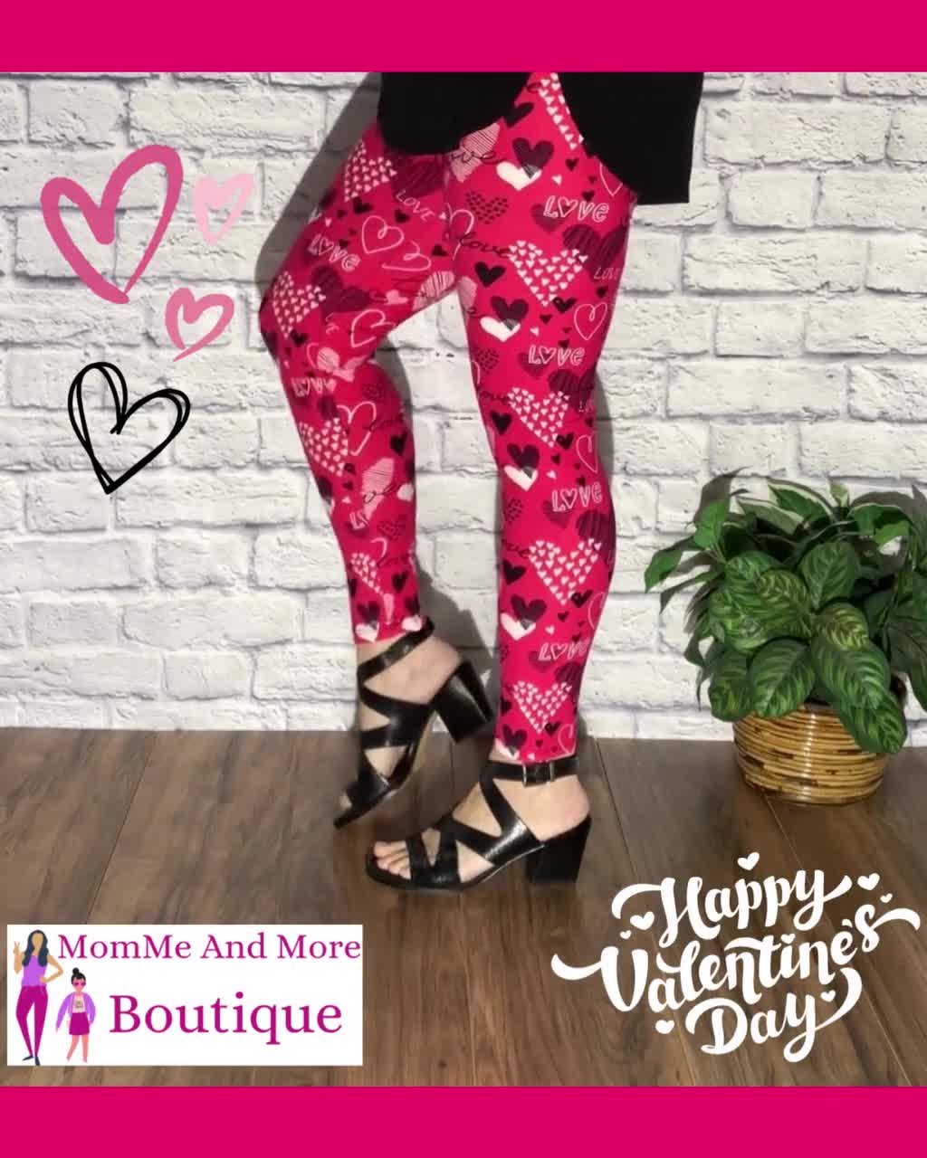 NEW Womens OS/PLUS Hot Pink Heart Valentines Day Leggings, Holiday