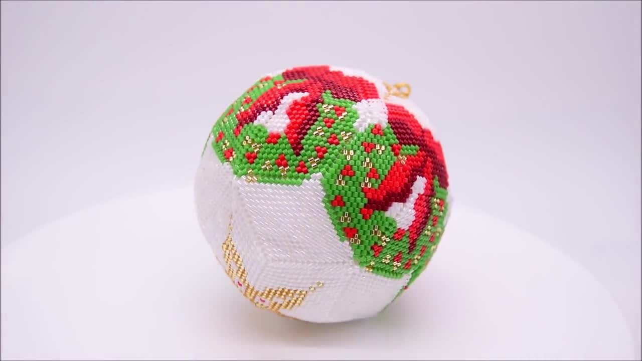 Holly Wreath 3D Peyote Ball Bead Pattern: Ornement de boule. pdf.  Didacticiel. que l'anglais -  Canada